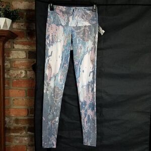 ONZIE Dreamy Marble Print Legging